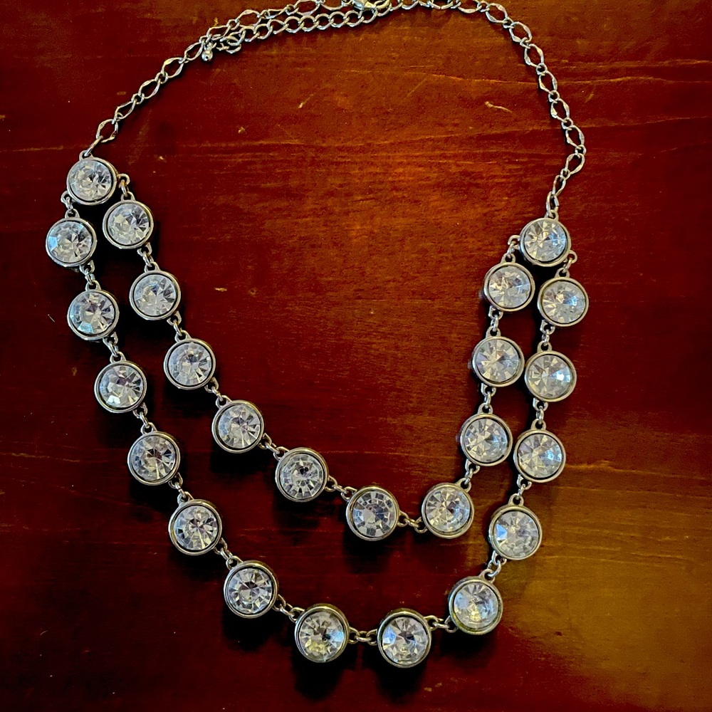 Double chained necklace